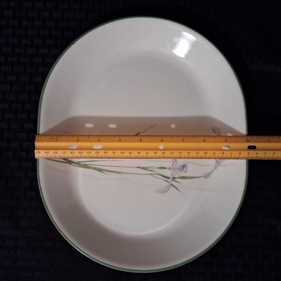 Vintage Corelle Shadow Iris Serving Plate Platter Purple Green Oval 12 1/4”x 10” - Picture 6 of 9